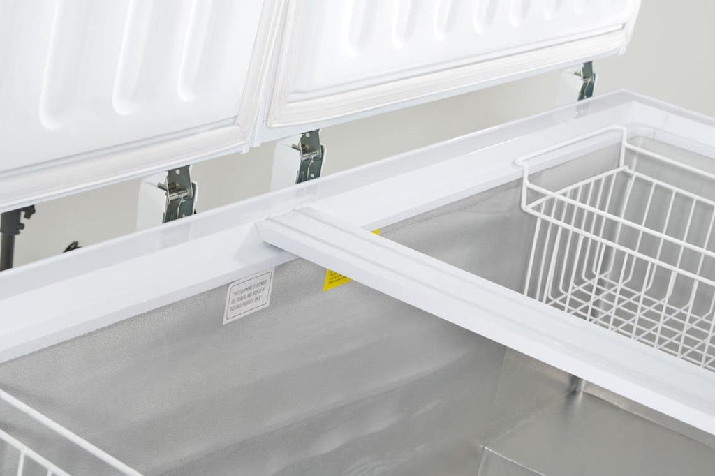 White 30 Cu Ft Chest Freezer W2677